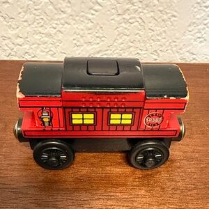Red MUSICAL CABOOSE Thomas & Friends Wooden Train